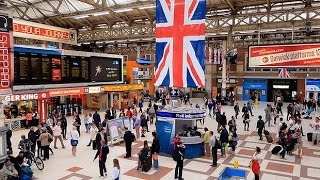 A Walk Through The London Victoria Station London England [upl. by Oirobil39]